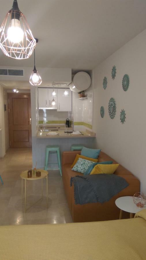 Estudio Hc Malaga Luaran gambar